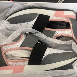 Steve Madden Sneaker Arctic Women Sz. 8